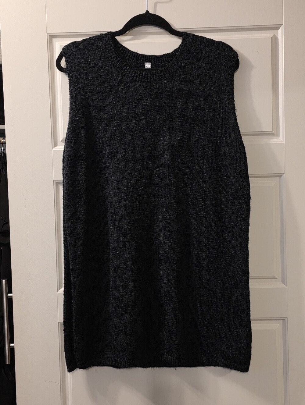 Womens XXL Knit Sleeveless Top With Side Slits